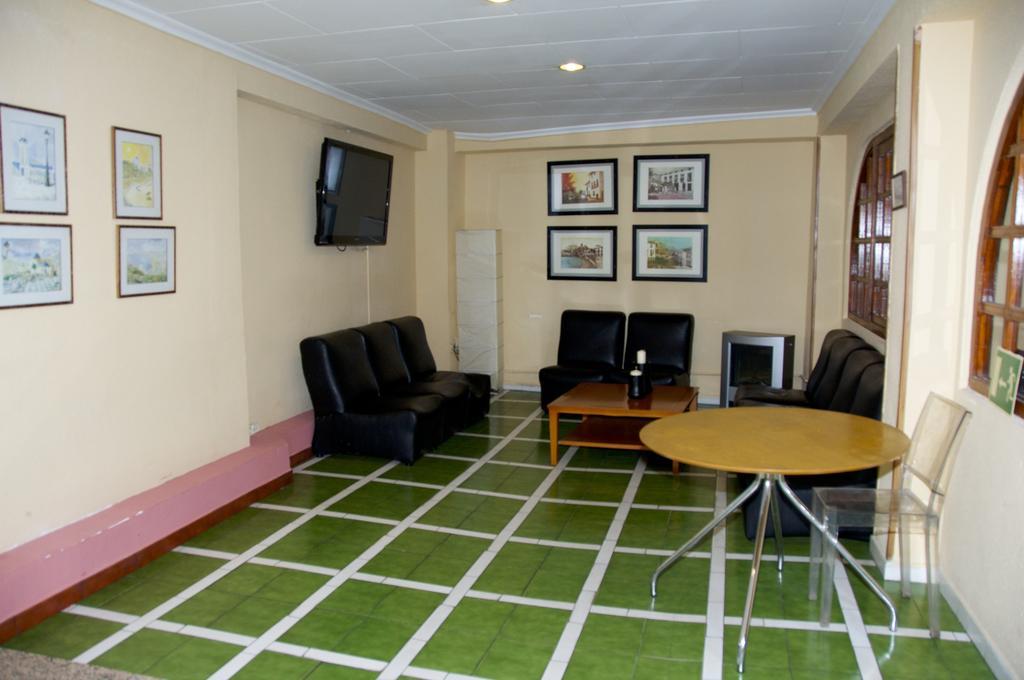 Hostal El Jardin Benidorm Eksteriør billede